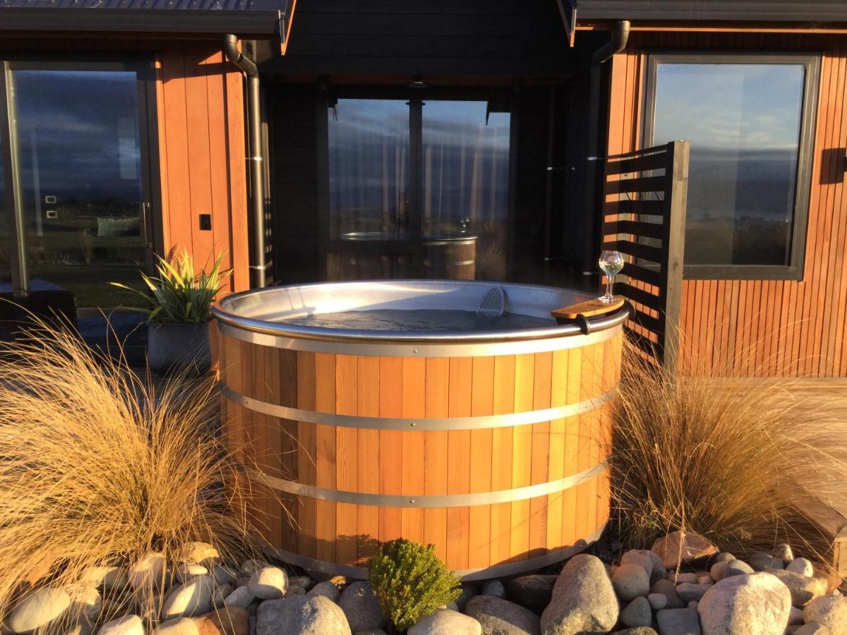 Fiordland Eco-Retreat -- Panoramic Views -- Hot Tub Villa Te Anau Ngoại thất bức ảnh
