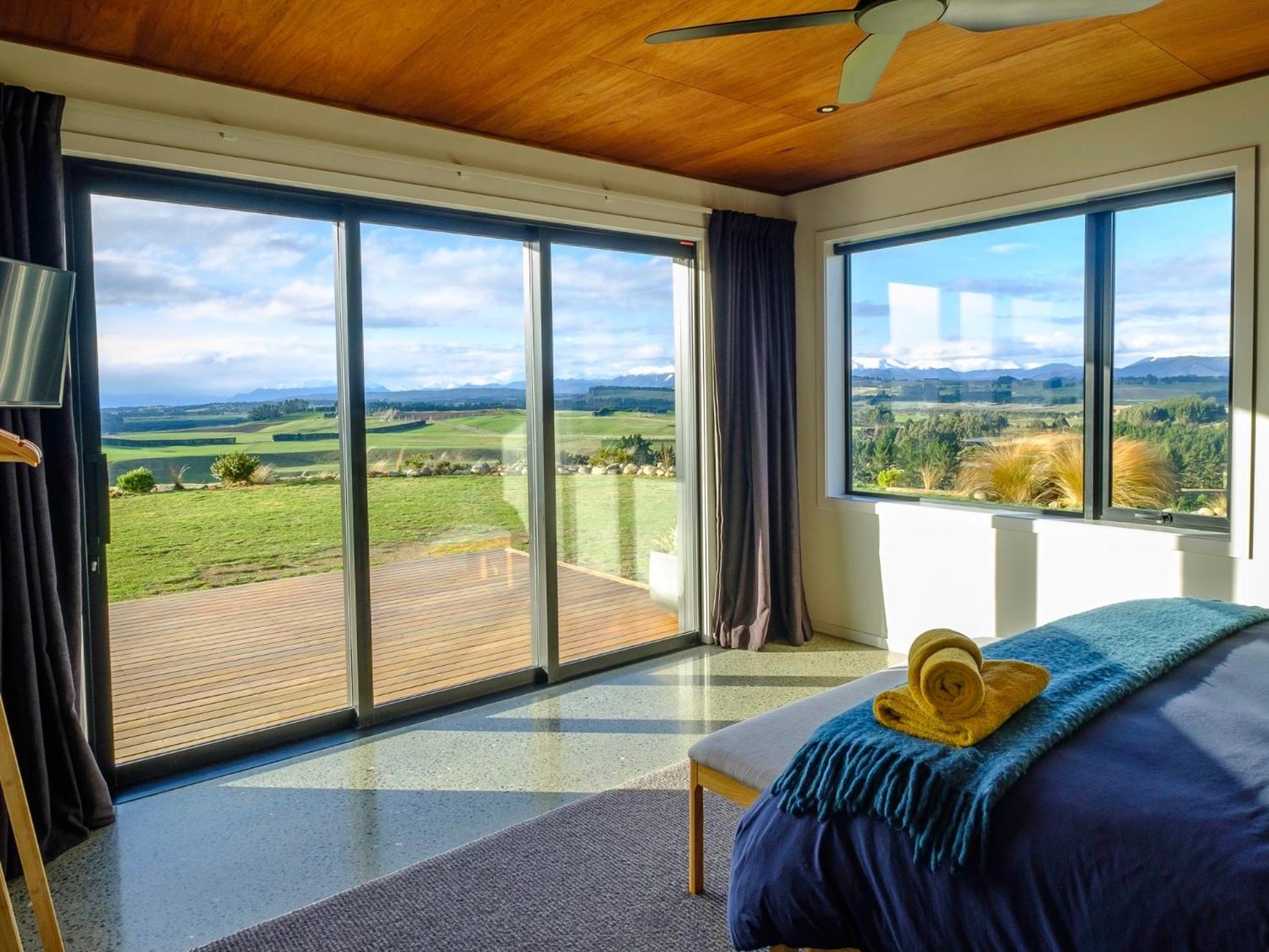 Fiordland Eco-Retreat -- Panoramic Views -- Hot Tub Villa Te Anau Ngoại thất bức ảnh